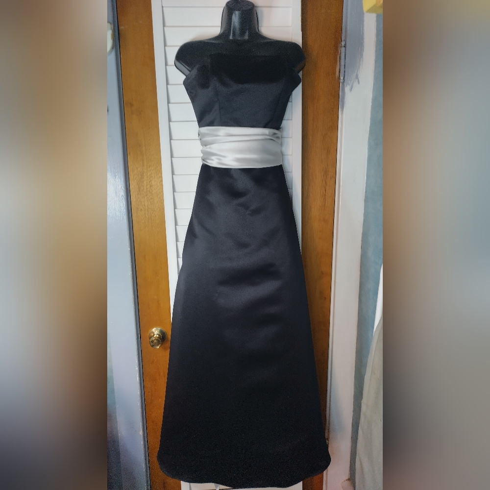Bill Levkoff Dress-Bust 38